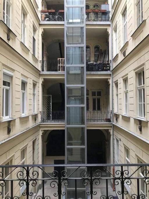White Luxury Apartment Budapest Kültér fotó